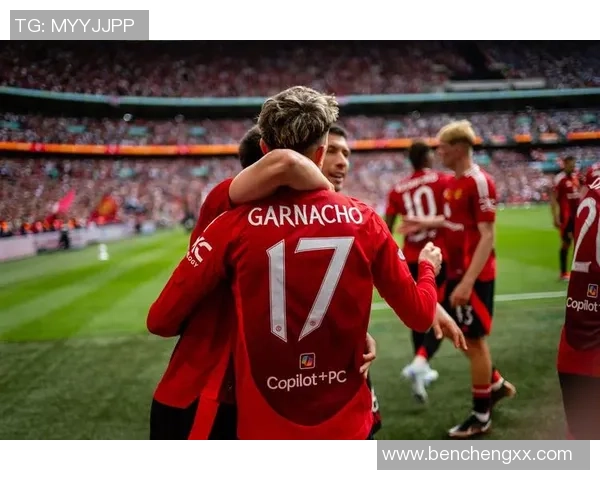 英超激战莱比锡狂胜那不勒斯红牌事件引发全场热议与十大精彩进球回顾