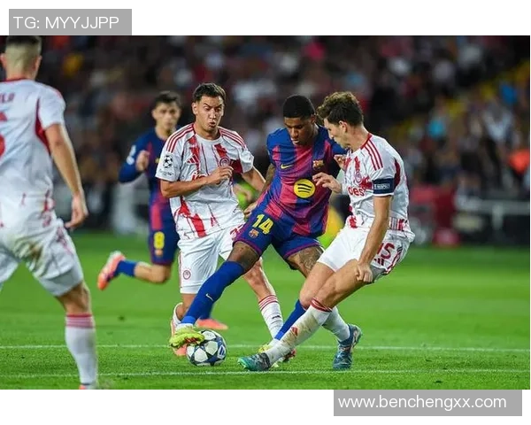 曼联逆袭巴萨6-2神奇扑救瞬间点燃全场激情解析