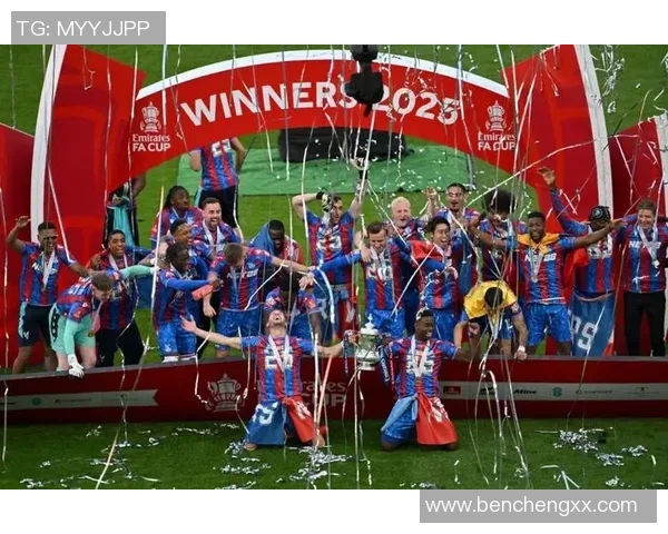 足总杯精彩对决拜仁狂胜曼城6-2神扑瞬间成比赛转折点